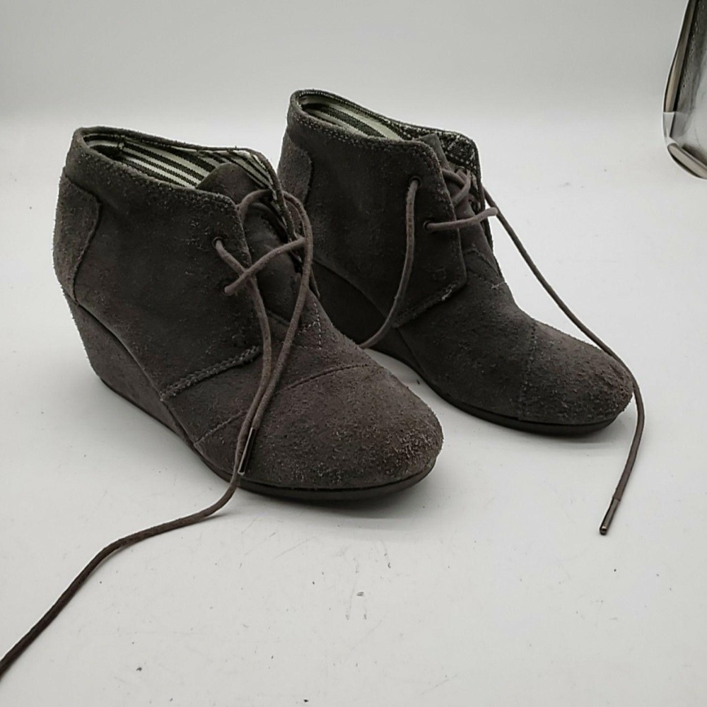 TOMS Boots Womens Size 7 Gray Suede Desert Wedge Ankle Lace Up Heel Booties